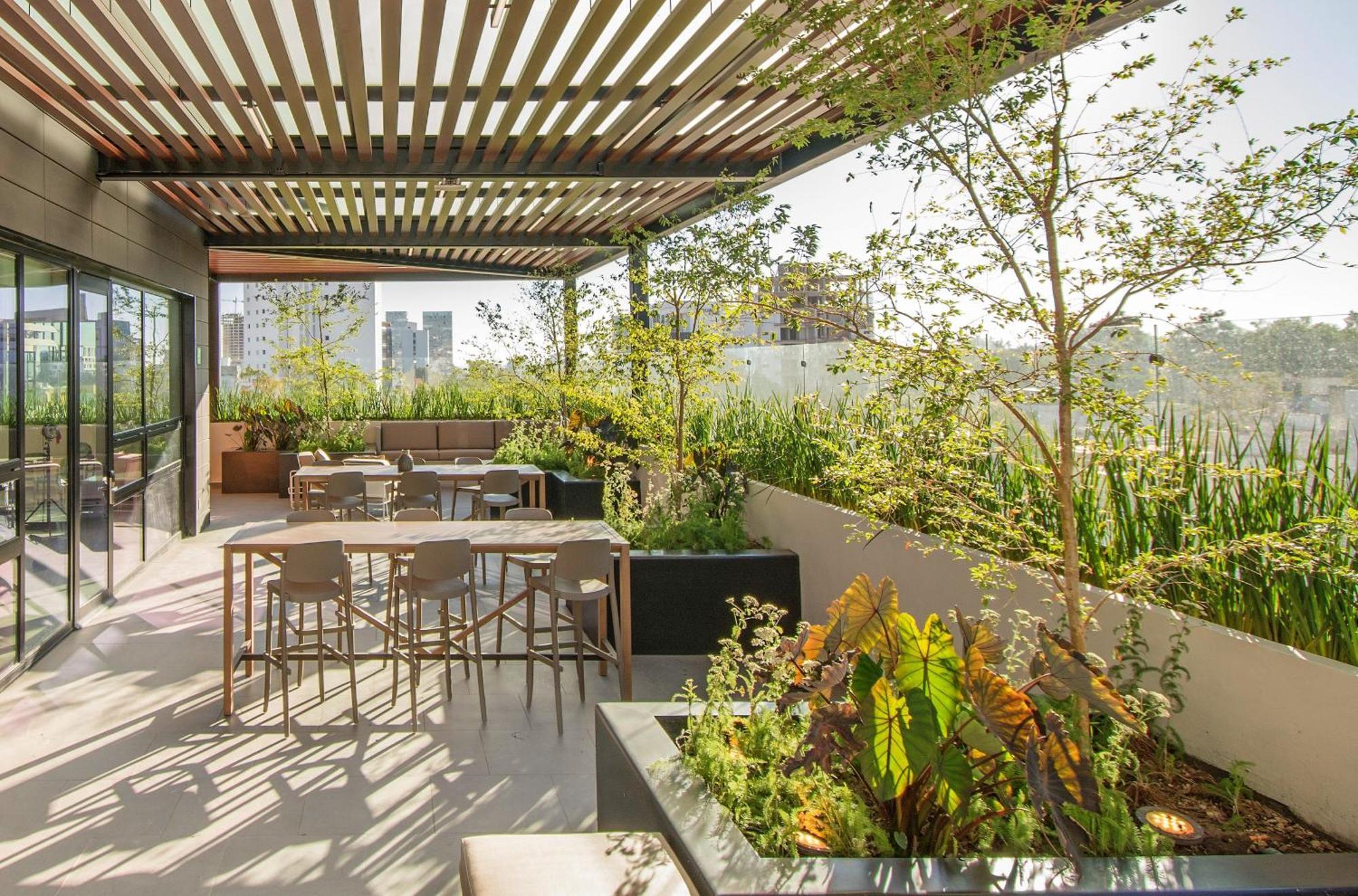 Staybridge Suites - Guadalajara Novena By Ihg Εξωτερικό φωτογραφία