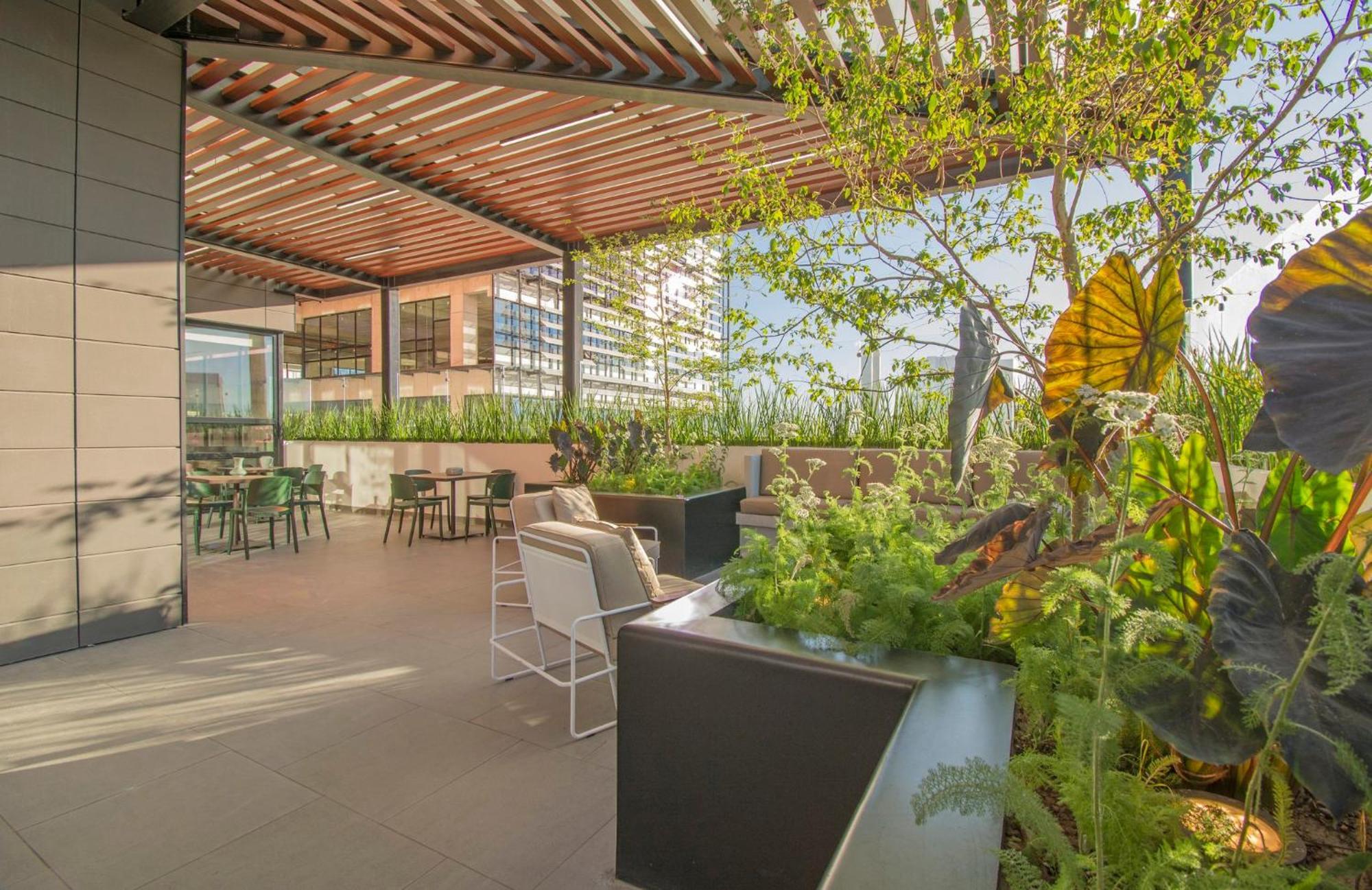 Staybridge Suites - Guadalajara Novena By Ihg Εξωτερικό φωτογραφία