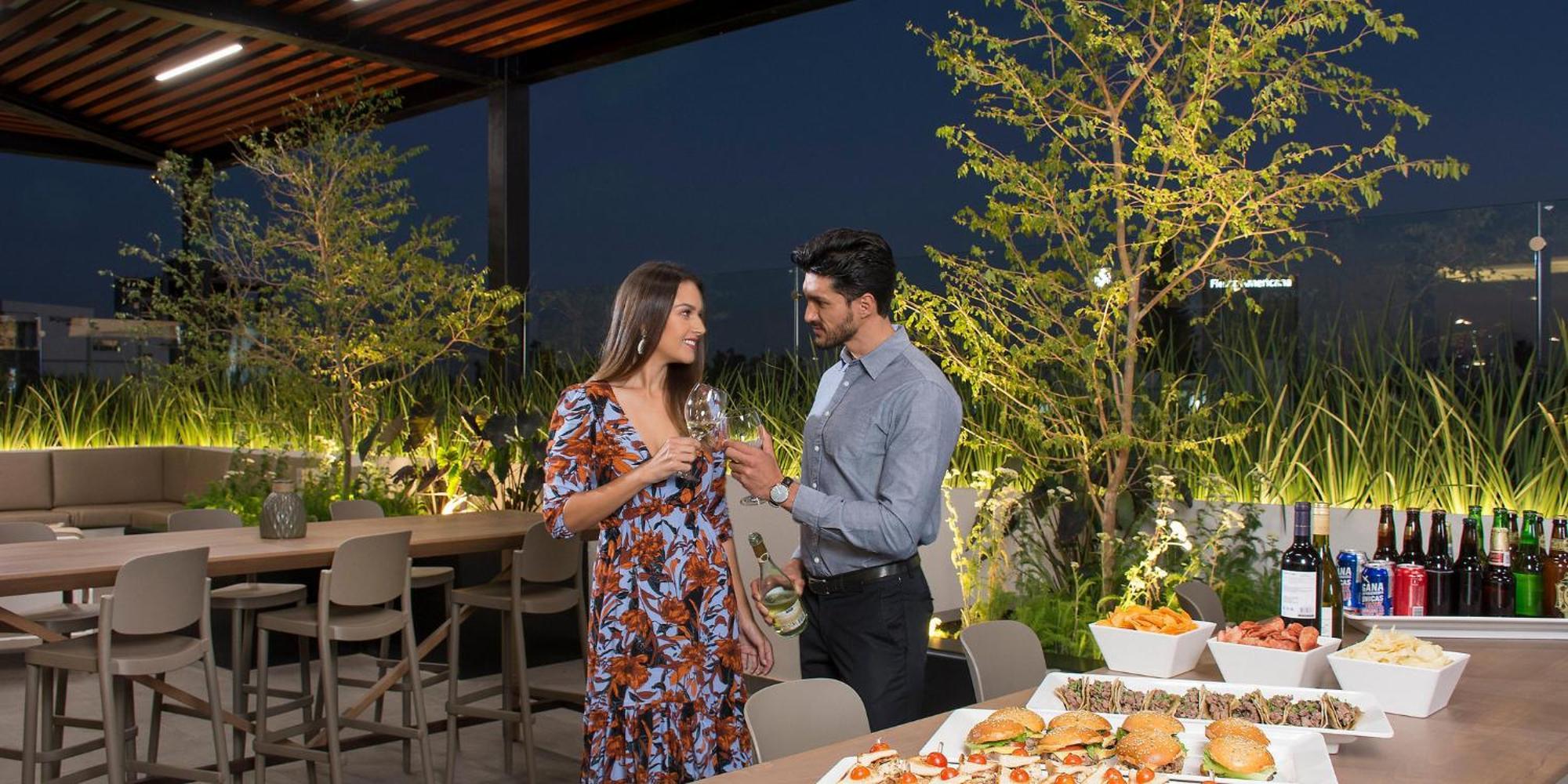 Staybridge Suites - Guadalajara Novena By Ihg Εξωτερικό φωτογραφία